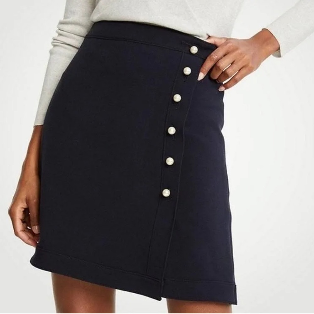Ann Taylor Navy Blue Pearl Button A Line Skirt